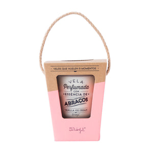 Vela perfumada com essência de abraços